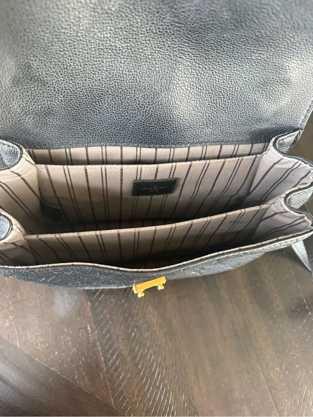 Authentic Louis Vuitton Pochette Métis - Picture 9 of 16